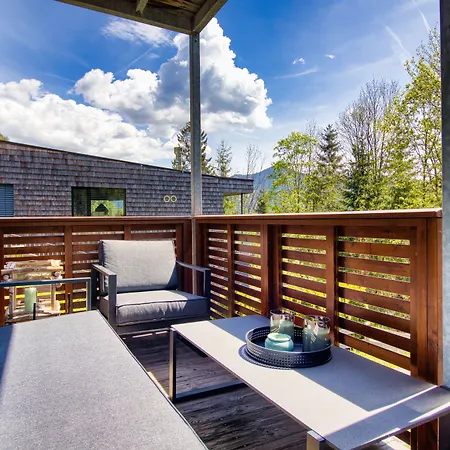 Zellpeak Apartman *