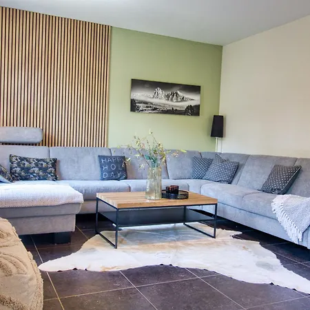 Zellpeak Apartman